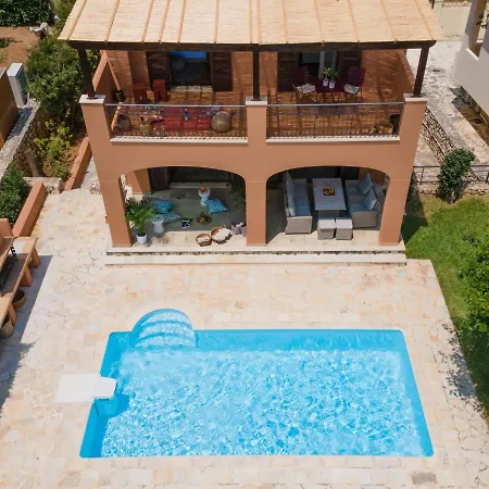 Sarri By Sarris Winery فيلة