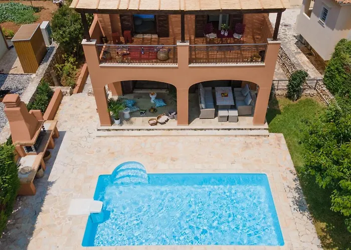 Sarri By Sarris Winery Villa